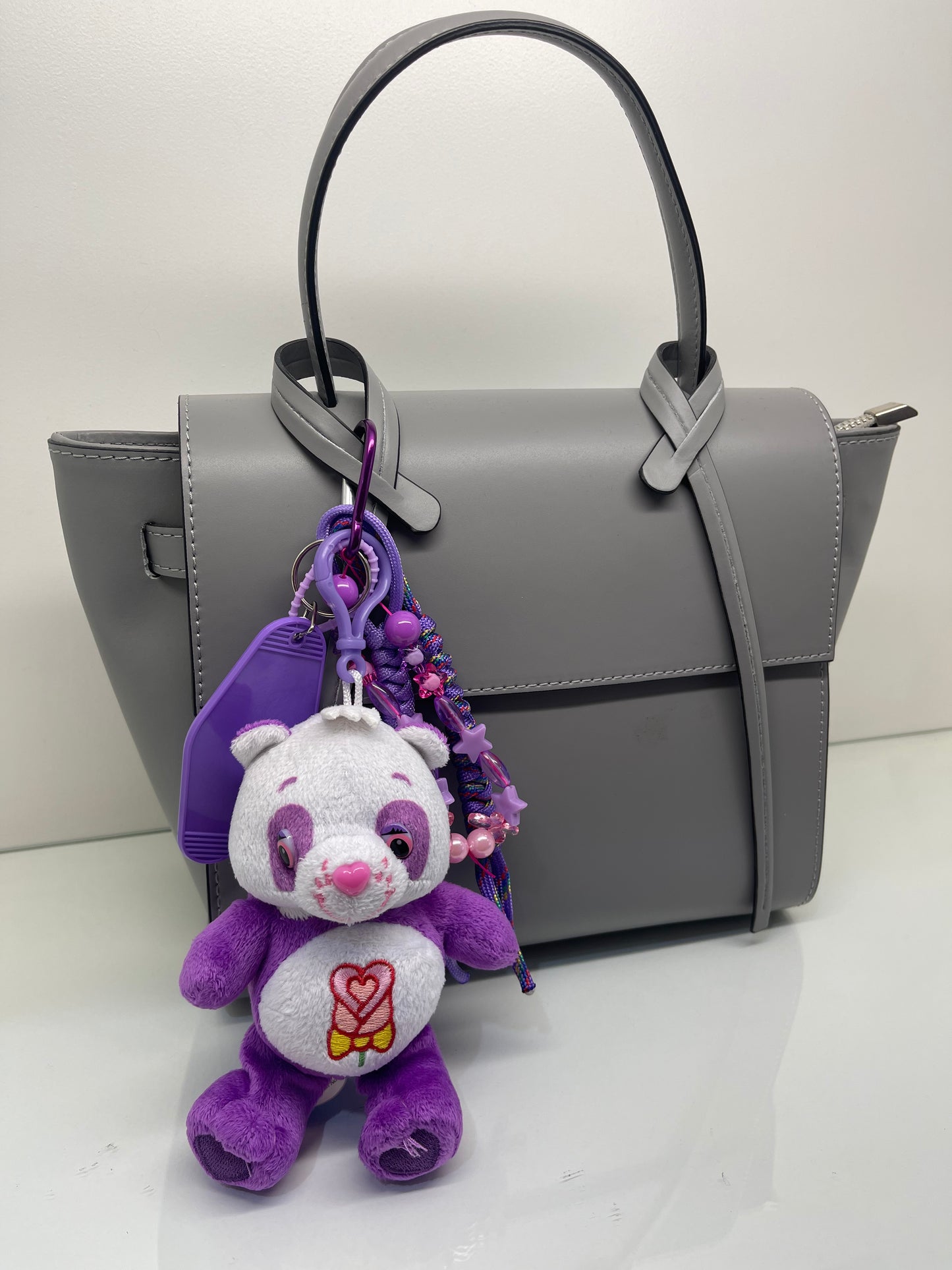 Bijou de sac " Purple Care bear" - Edition Rainbow Dream