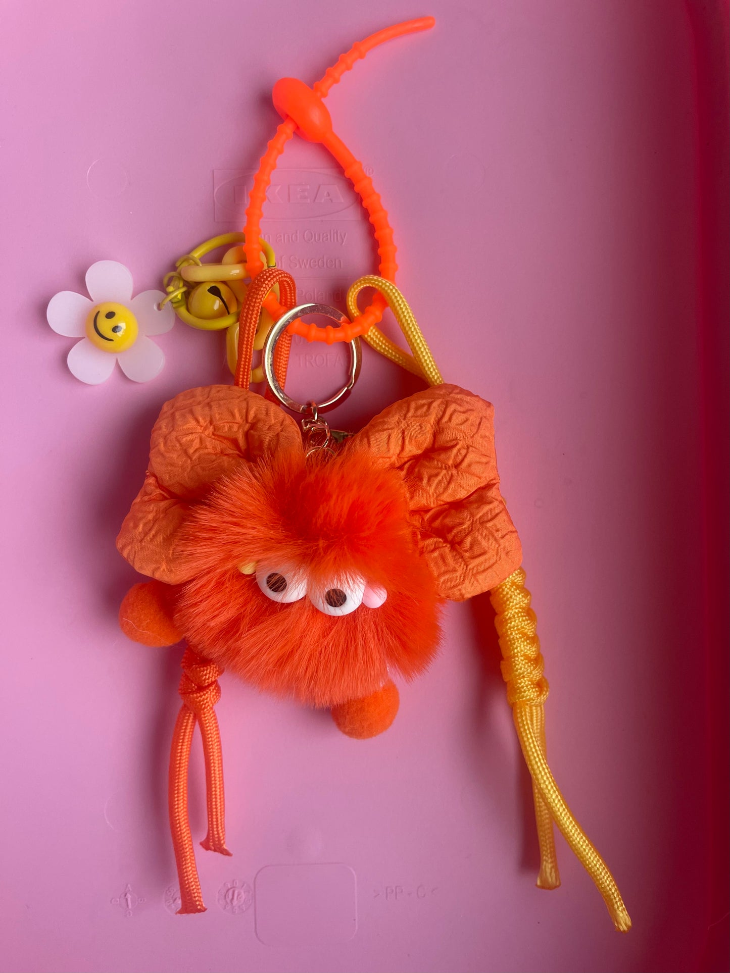 Bijou de sac " Fluffy pop " - Edition Globulot