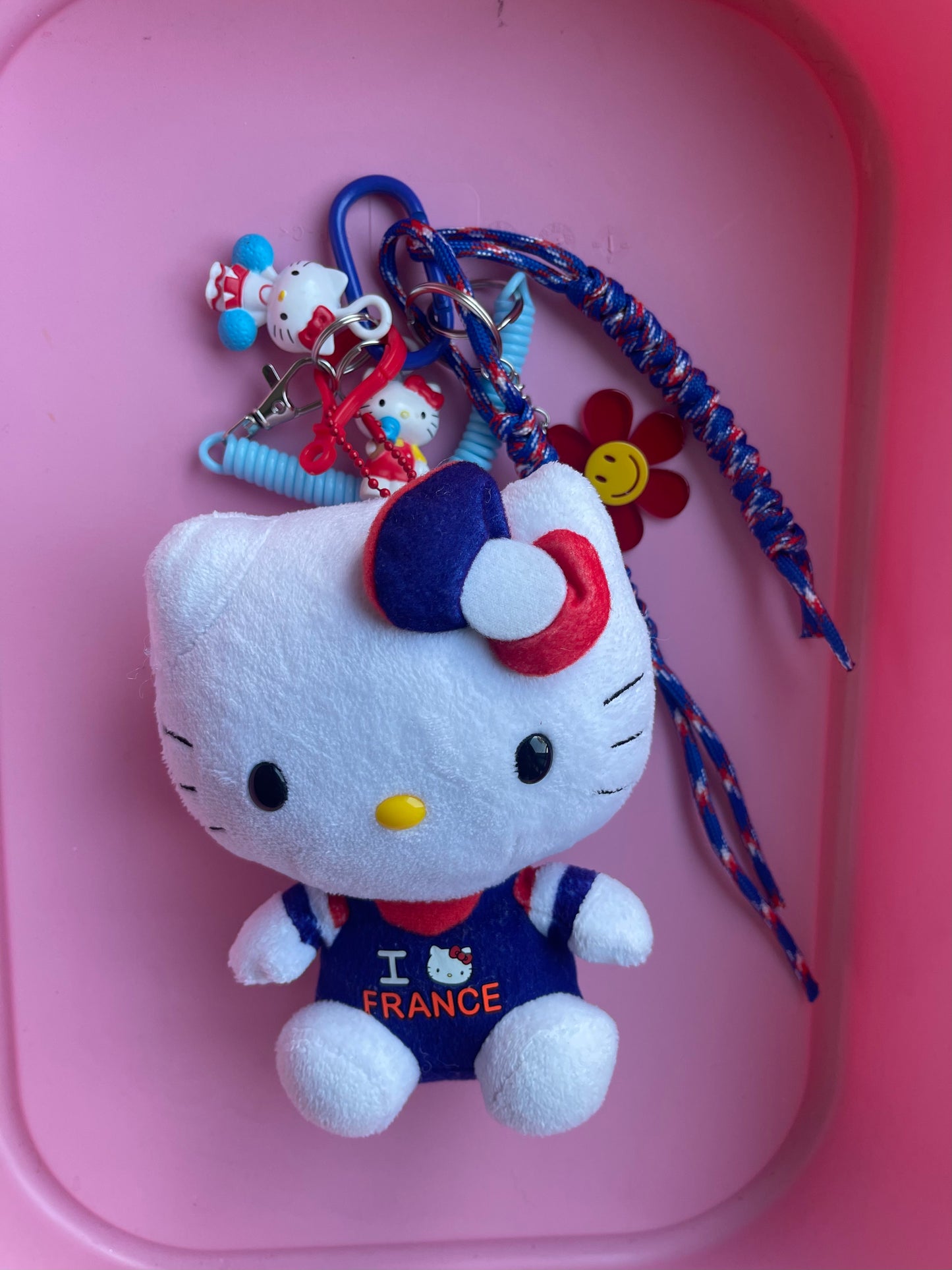 Bijou de sac " Hello Kitty I love France " - Edition Kawaii 90's