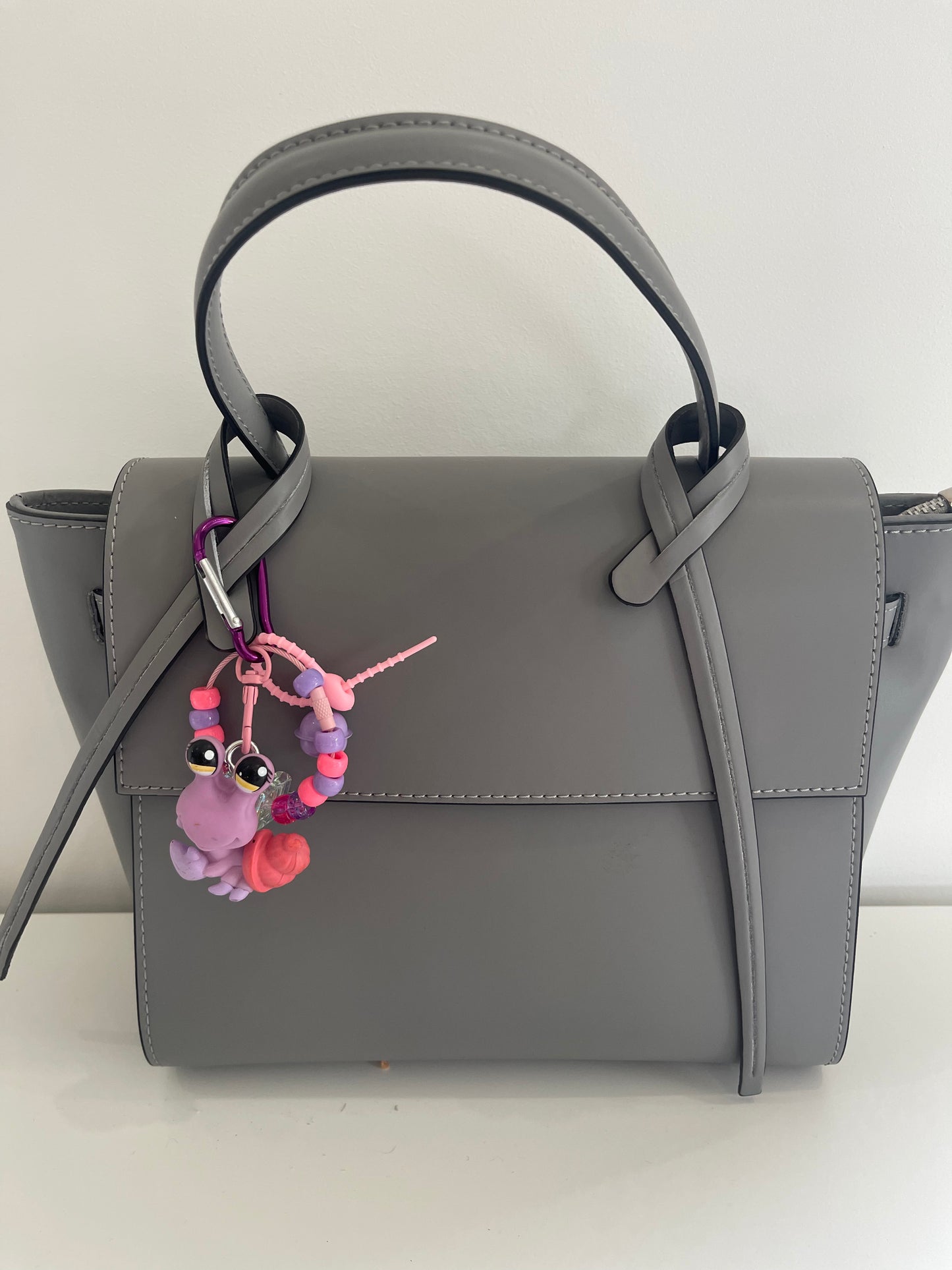 Bijou de sac " My Littlest Pet Shop Bernard- L'hermitte "
