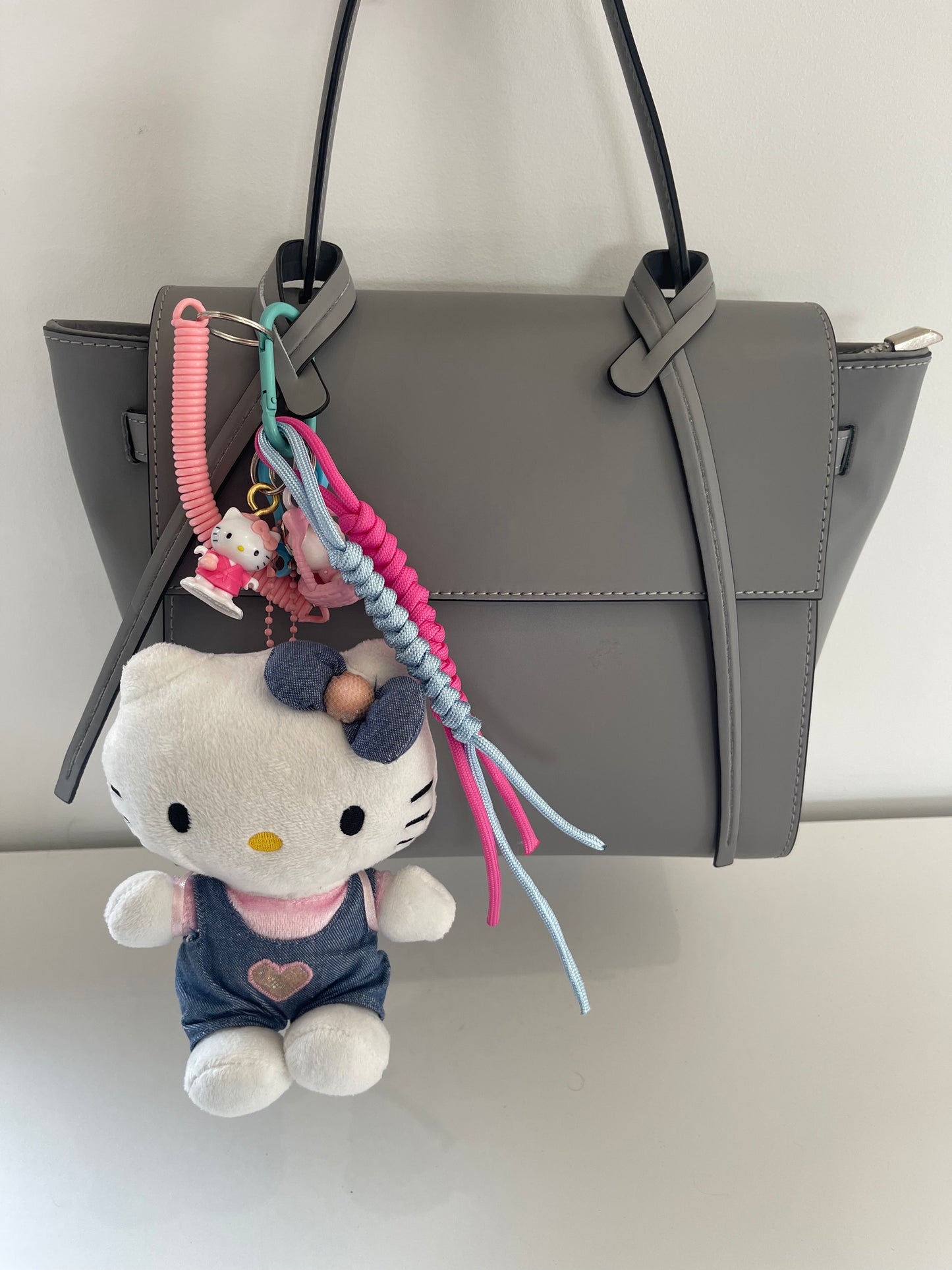 Bijou de sac " Hello Kitty Jeans " - Edition Kawaii 90's